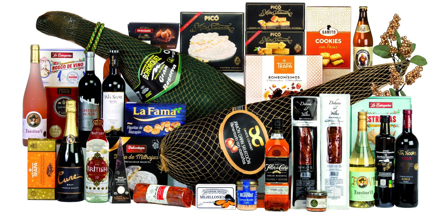 Baúl Madera Surtido con Jamón Gran Selección Alimentado con Castañas — Ref. 306